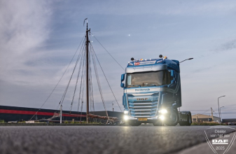 Foto met logo 2 (4).jpg